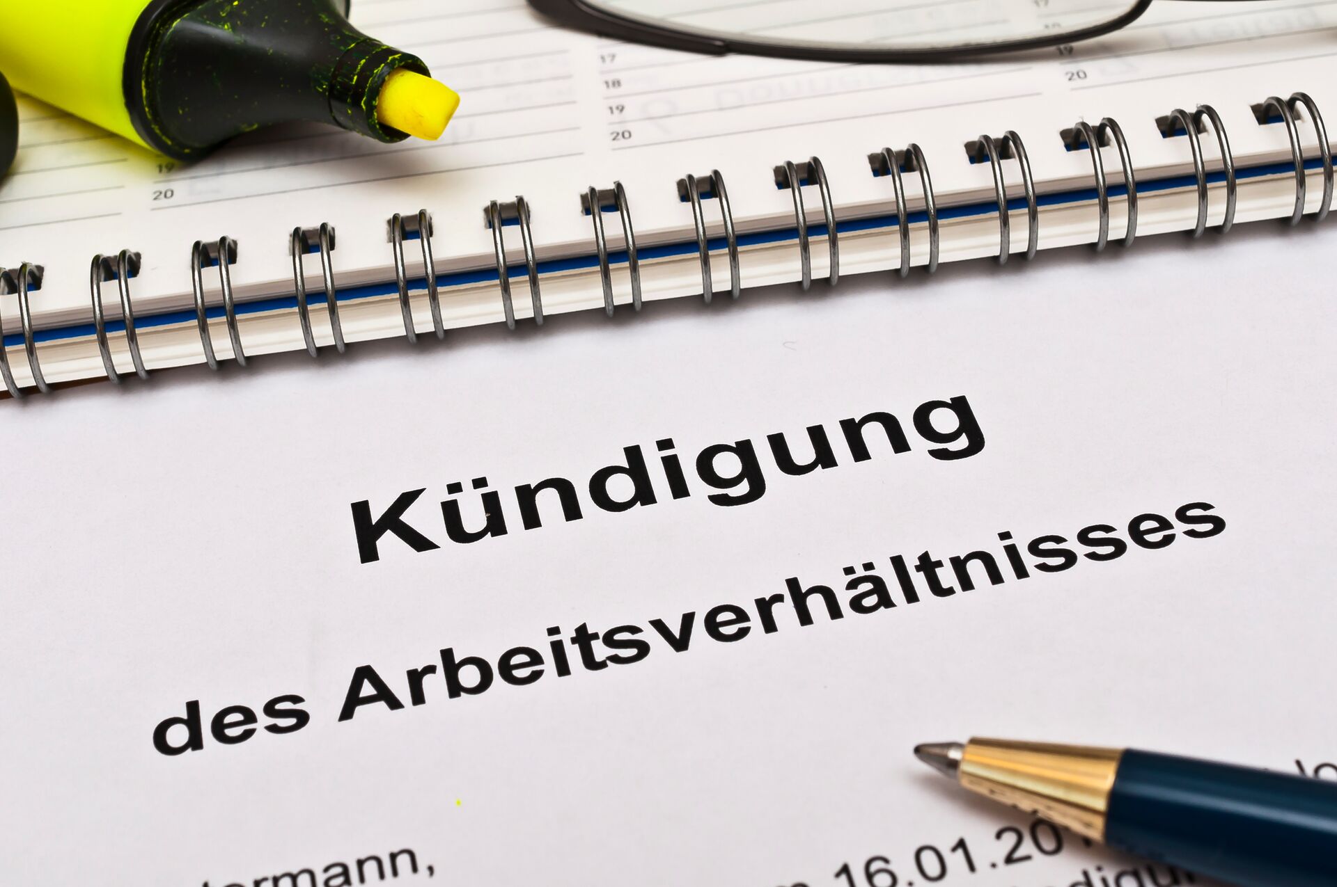 Rechtsanwalt für Arbeitsrecht - u.a. bei Kündigung & Lohnanspruch
